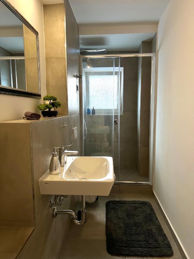 Schoenes Apartment In Хановер Екстериор снимка
