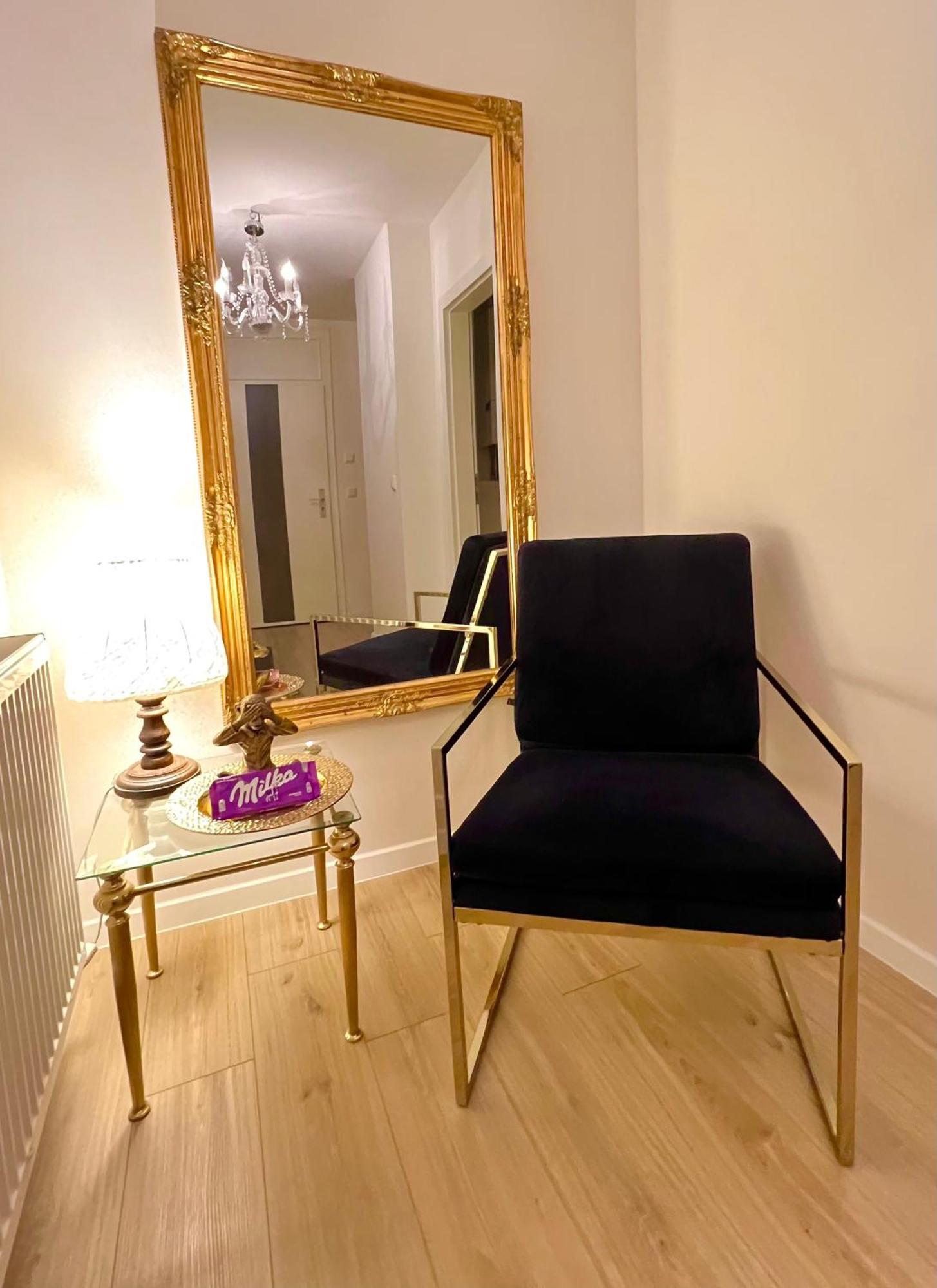 Schoenes Apartment In Хановер Екстериор снимка