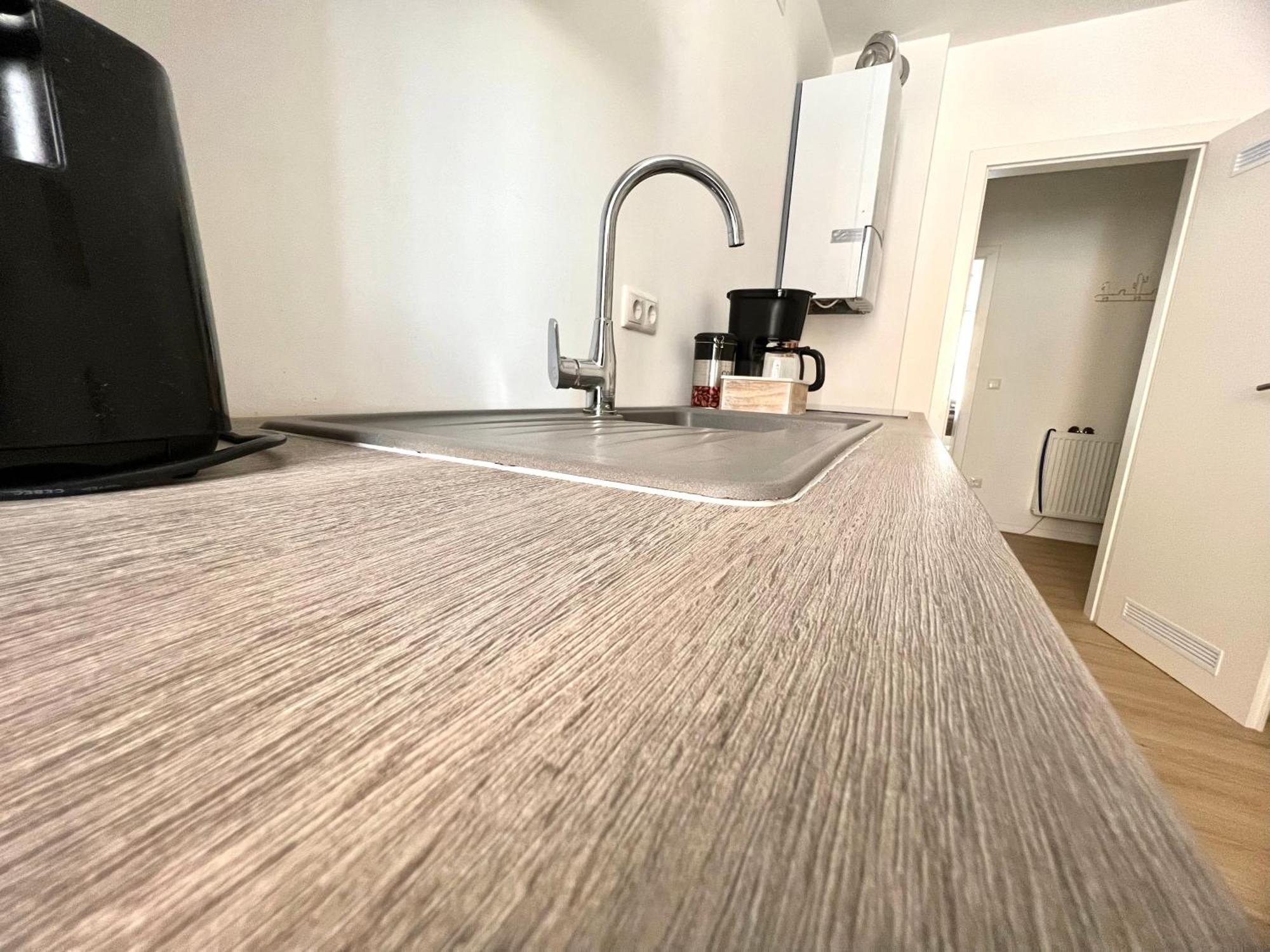Schoenes Apartment In Хановер Екстериор снимка
